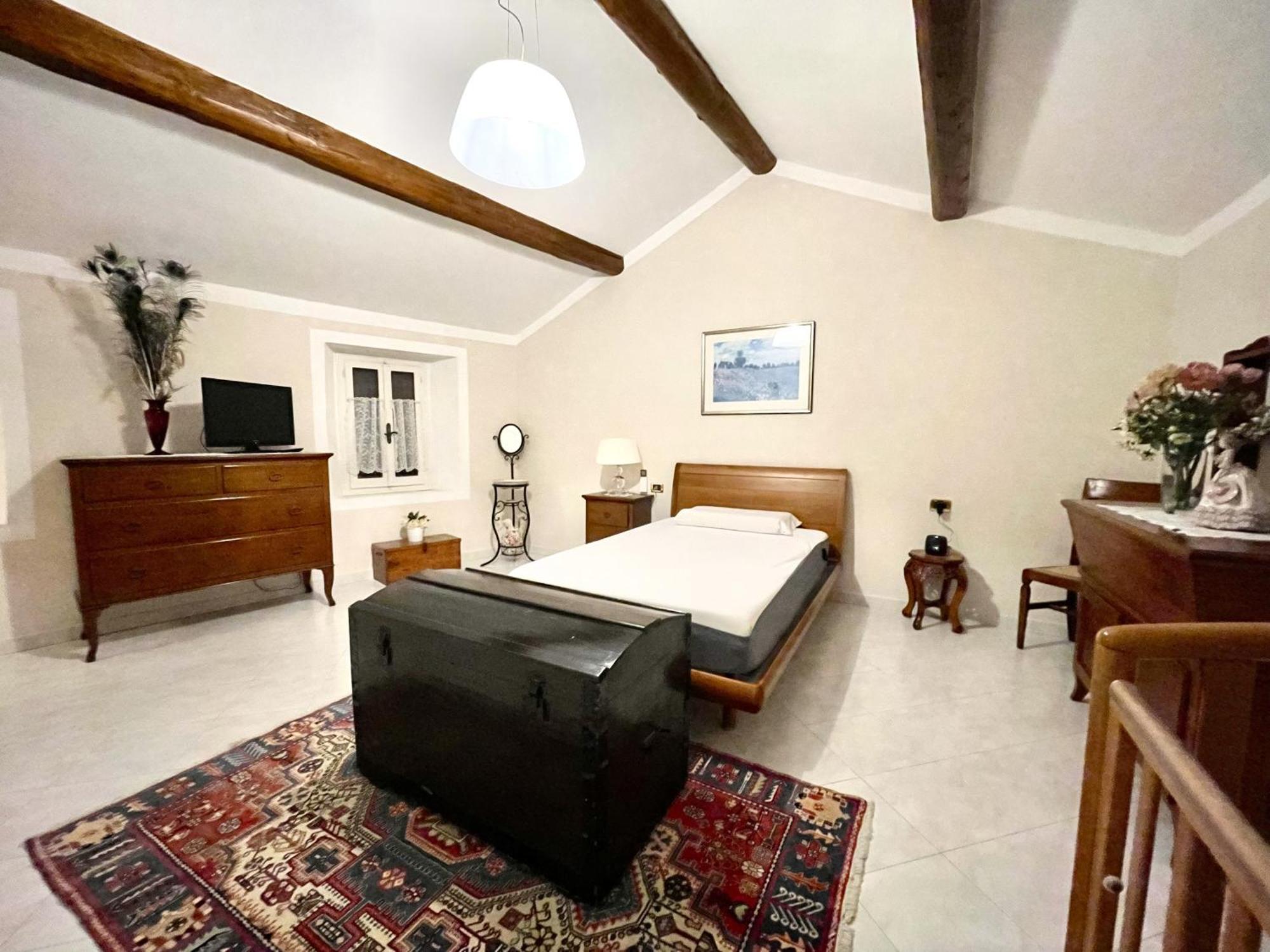 Mazzetti Country House-Vita In Campagna Con Giardino Vimignano-Chiesa المظهر الخارجي الصورة