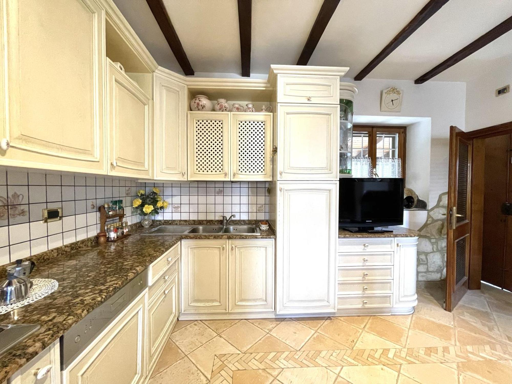 Mazzetti Country House-Vita In Campagna Con Giardino Vimignano-Chiesa المظهر الخارجي الصورة
